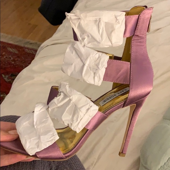 Cape Robbin Shoes - Picture 4 of 4